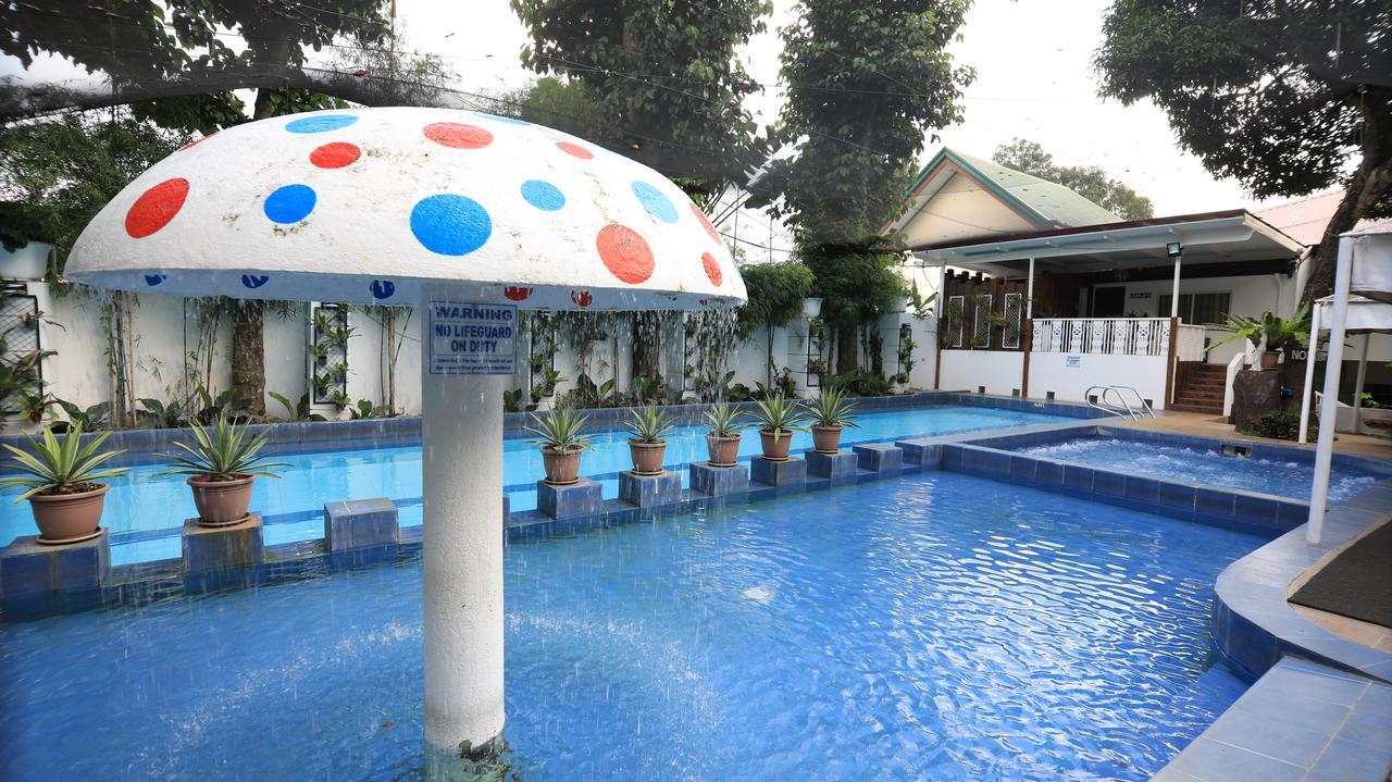 Luljetta'S Place Garden Suites Antipolo Exterior foto