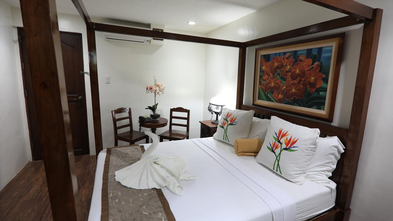Luljetta'S Place Garden Suites Antipolo Exterior foto